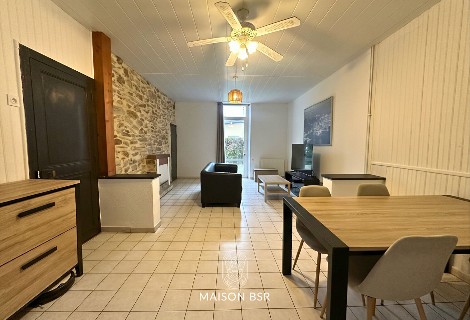Maison 4 pièces à Châteaubriant - Proche gare et centre-ville, 2 chambres, bureau, garage et stationnements — photo 1