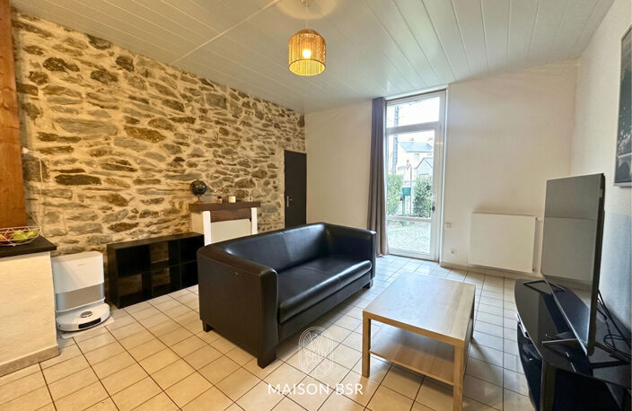 Maison 4 pièces à Châteaubriant - Proche gare et centre-ville, 2 chambres, bureau, garage et stationnements — photo 2