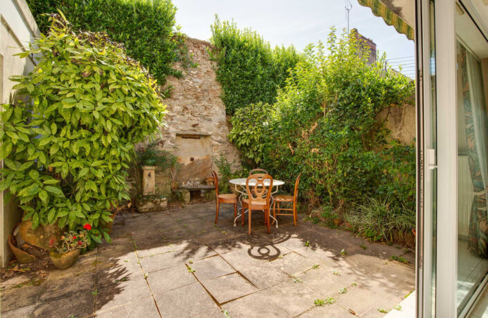 A VENDRE MAISON FAMILIALE NANTES  JARDIN DES PLANTES AVEC GARAGE ET PATIO — photo 4