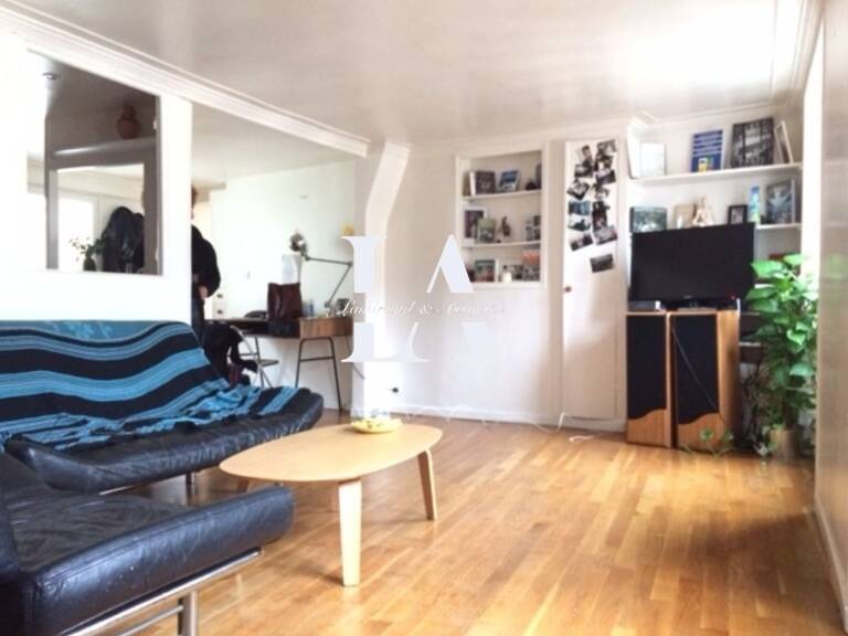 Appartement 2 p à PARIS 9ème — photo 1