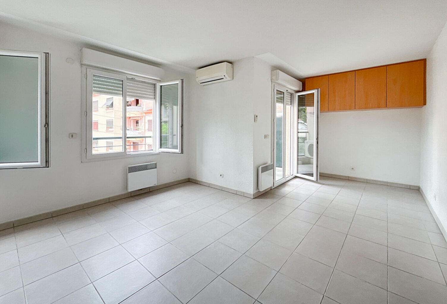 Appartement Cagnes-sur-Mer 1 pièce(s) VIDE — photo 1