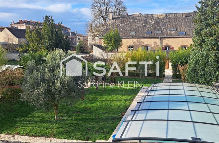 Maison familiale en bord de canal, 217 m², 6 pièces avec jardin et piscine chauffée. — photo 4