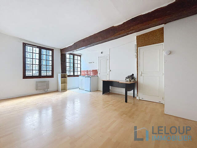 ROUEN - QUARTIER VIEUX-MARCHÉ - APPARTEMENT F1 non meublé — photo du bien