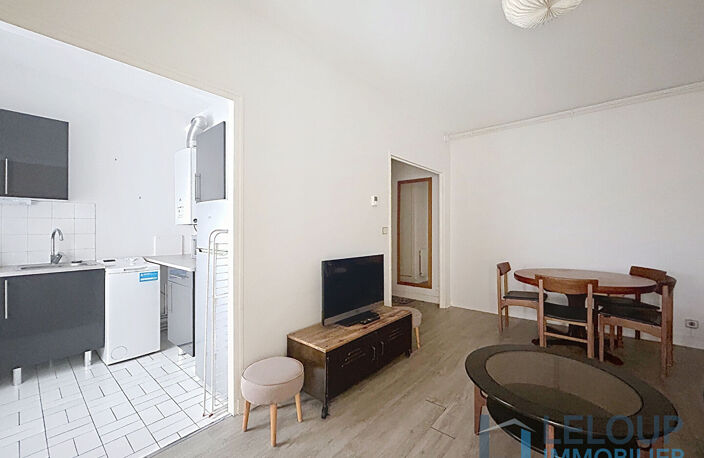 Rouen Vieux Marché - F2 - Place Henri IV — photo 3