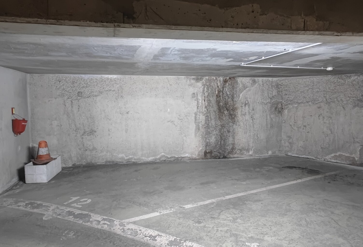 Vente Parking 13 m&sup2; — photo 1