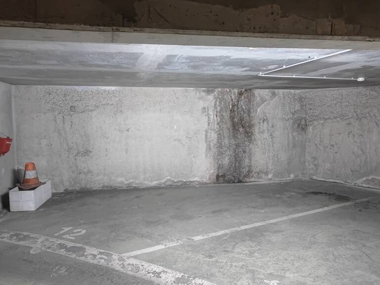 Vente Parking 13 m&sup2; — photo 1