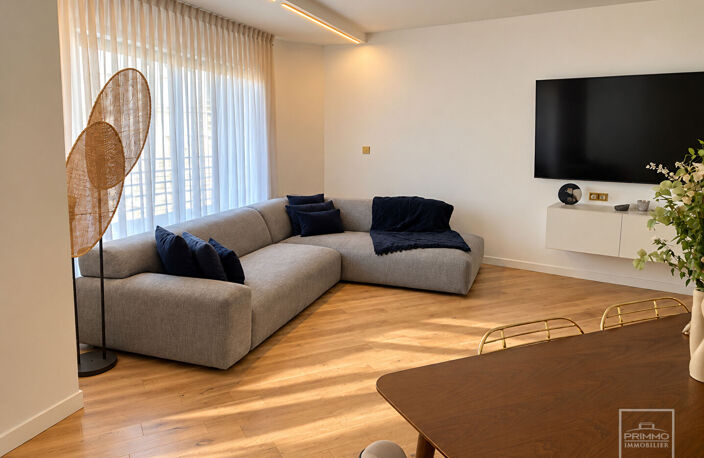 LYON 6, PARFAIT ETAT, 116.05m² — photo 2