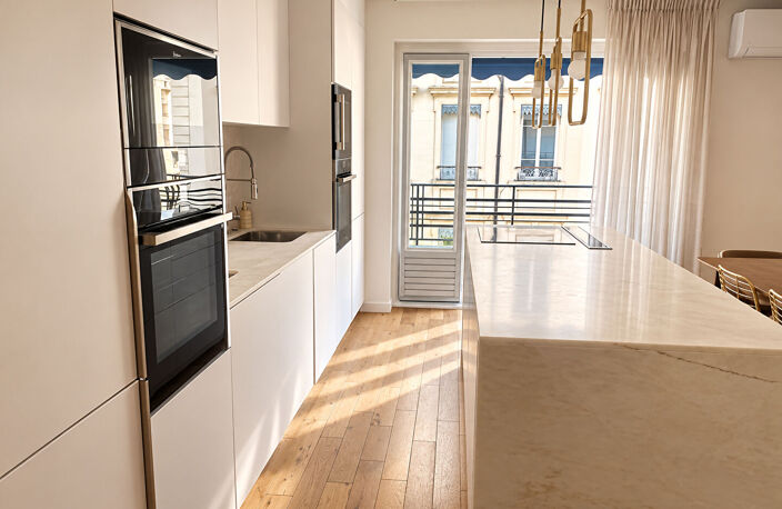 LYON 6, PARFAIT ETAT, 116.05m² — photo 4