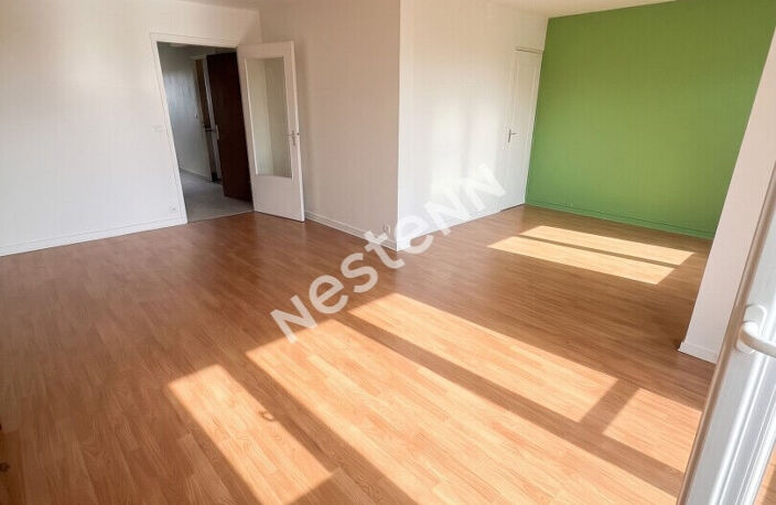 Rue de Chevigné REIMS : Appartement T4 - 6ème Étage avec Balcons & Parking couvert — photo 2