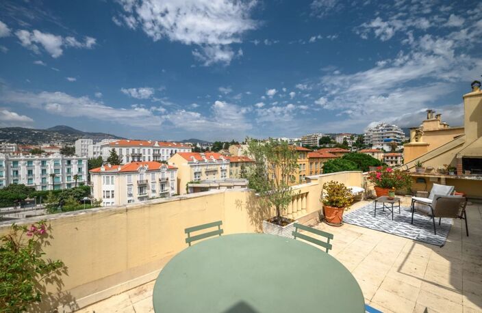 NICE - LIBERATION - Appartement Dernier Étage / Grande Terrasse — photo 4