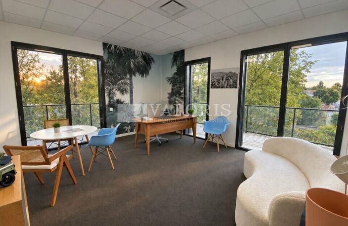 BUREAUX à LOUER — photo 2