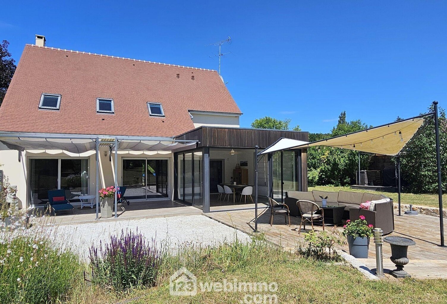 Maison - 236m² - Milly-la-Forêt — photo 1