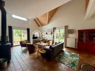 Maison d'architecte familiale  Près de 200 m² au sol sur un terrain arboré de 1 700 m² — photo 4