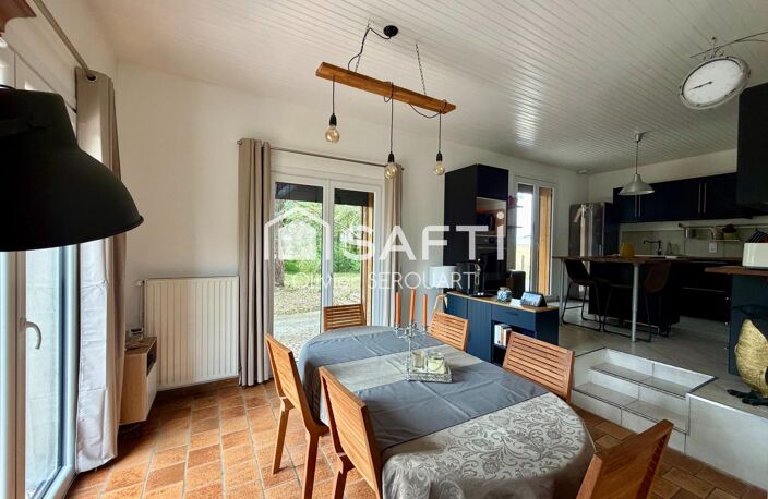 Maison d'architecte familiale  Près de 200 m² au sol sur un terrain arboré de 1 700 m² — photo 5