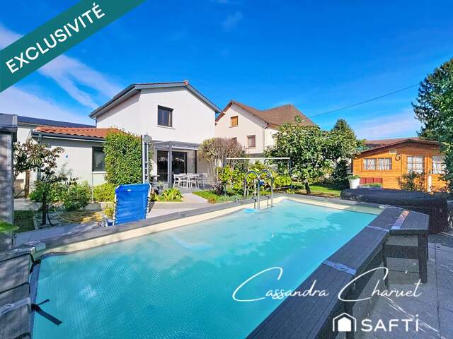 Maison familiale avec piscine — photo du bien