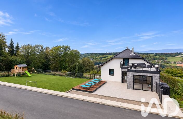 Vente Maison/villa 7 pièces — photo 2