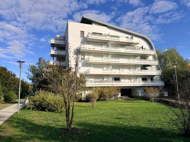 Appartement T2 de 43m2 avec terrasse et parking — photo du bien