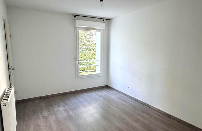 Appartement T2 de 43m2 avec terrasse et parking — photo 4