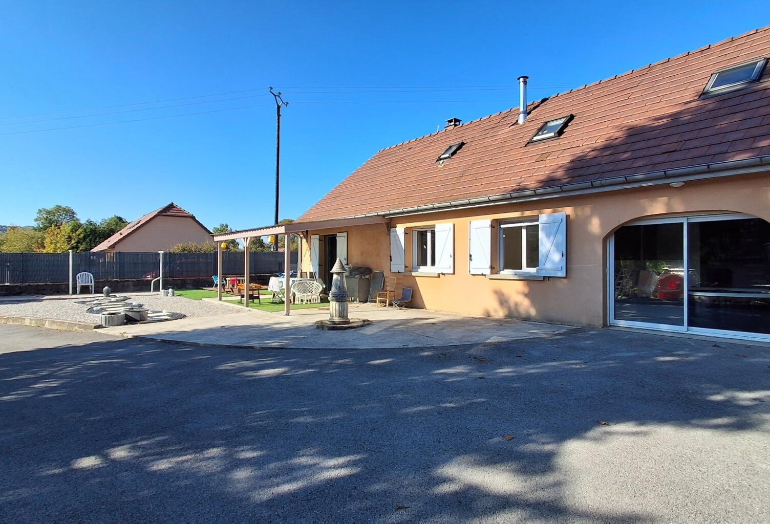 Maison familiale, jardin clos — photo 1