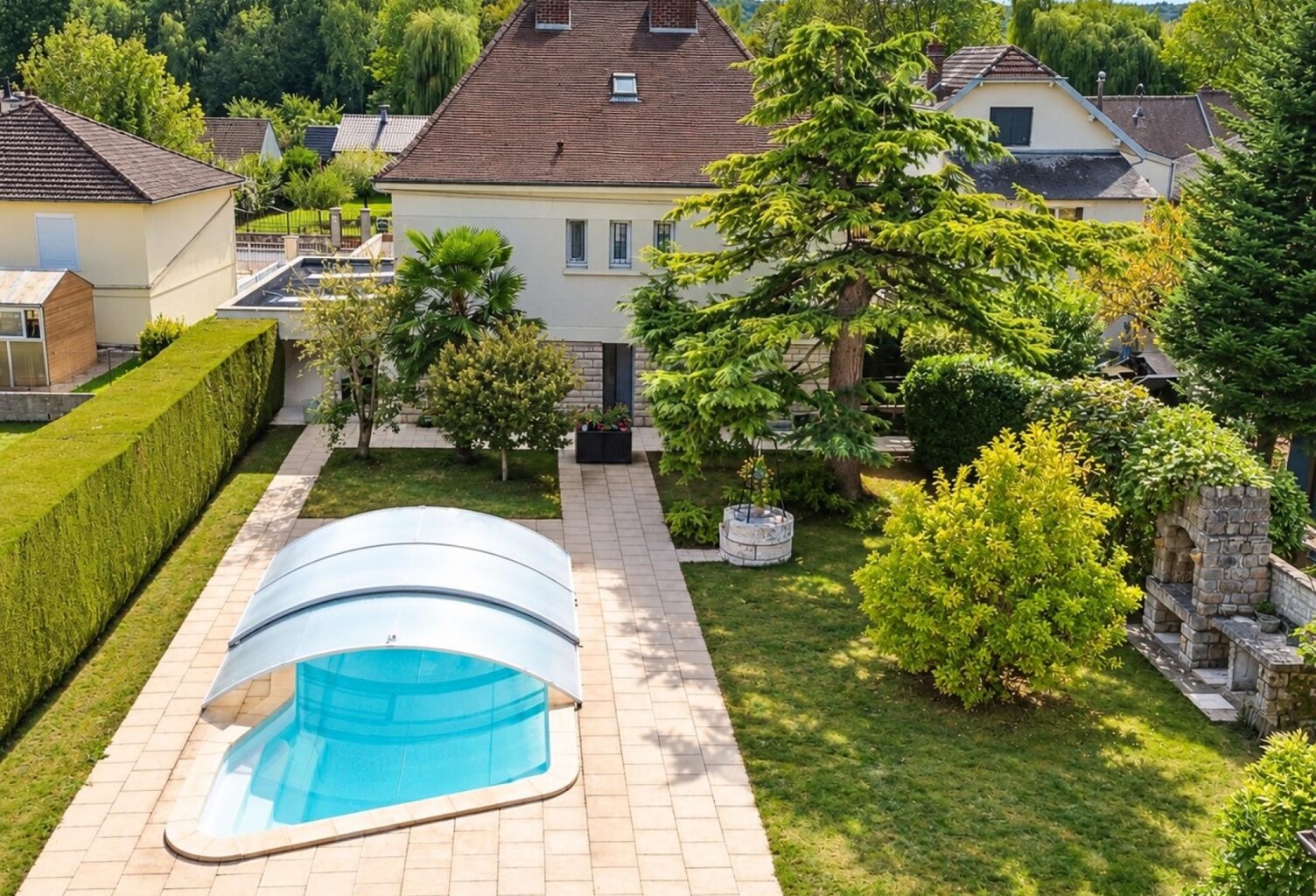 A ATTICHY 60, JOLIE MAISON DE 122 M2 AVEC 4 CHAMBRES, BUREAU, S/SOL TOTAL, 2 GARAGES, PISCINE, TERRAIN DE 1462 M2. — photo 1