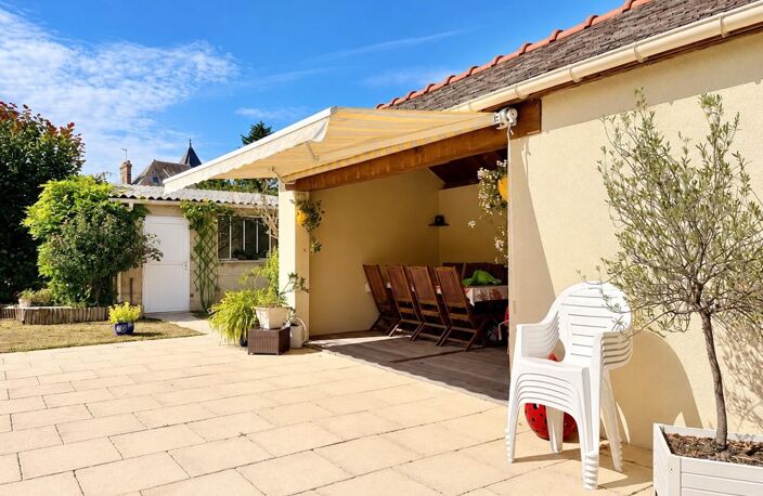 A ATTICHY 60, JOLIE MAISON DE 122 M2 AVEC 4 CHAMBRES, BUREAU, S/SOL TOTAL, 2 GARAGES, PISCINE, TERRAIN DE 1462 M2. — photo 2