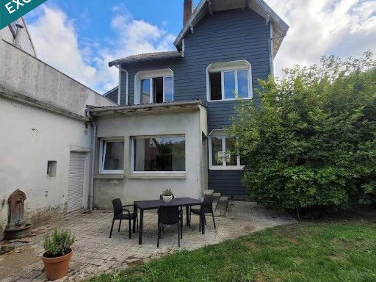 Maison de type maître dans un quartier calme. — photo 1