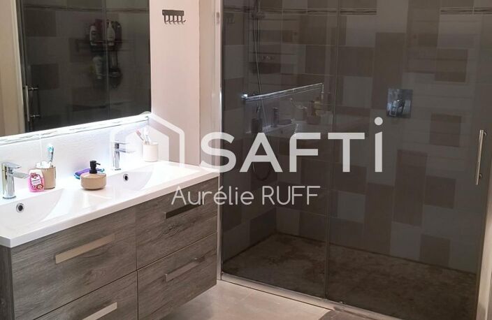 COUP DE CUR  MAISON DE 167 m² AVEC PISCINE — photo 4
