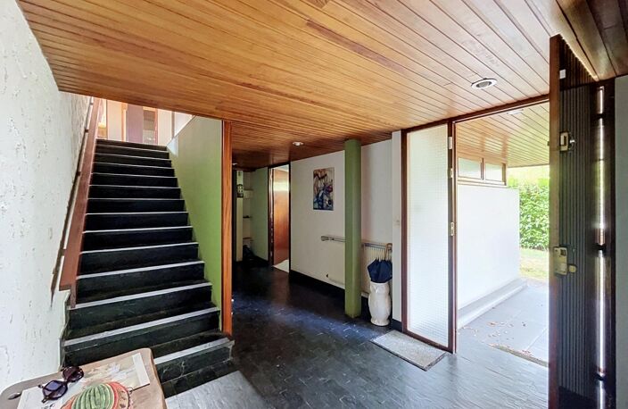 La maison d'architecte des années 1965 a deux pas des transports — photo 4