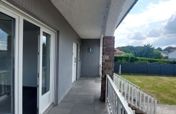 Loue Maison T5, 180m2, 4 chambres, à Guessling-Hémering, DPE A, prestations énergétiques haut de gamme — photo 2