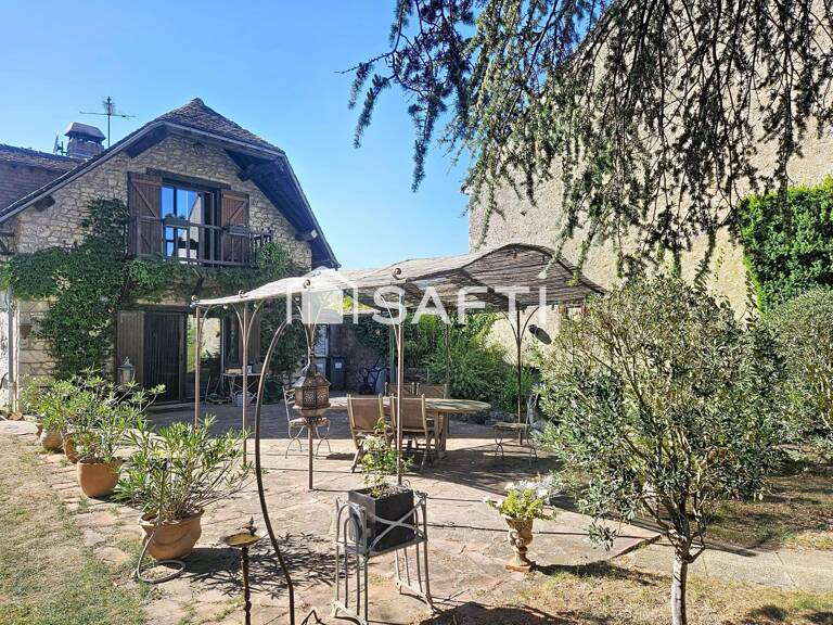 PROPRIÉTÉ DE CARACTÈRE  DEUX LONGÈRES, DEUX GÎTES, PISCINE ET CALME ABSOLU — photo 1