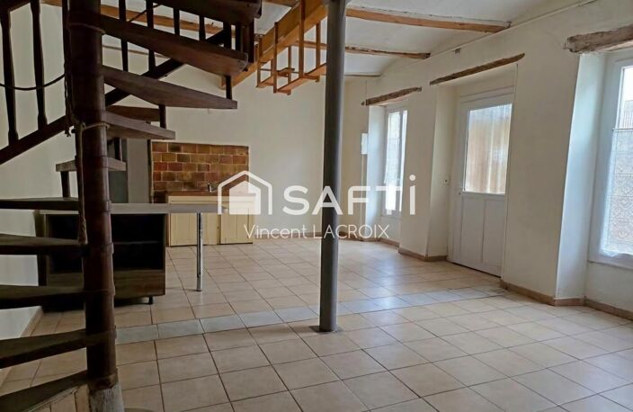 Maison en pierre de 113 m² avec trois chambres — photo 2