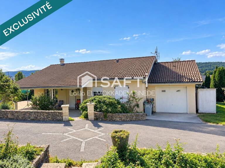 SAINT-MARTIN-DU-FRESNE  Maison de plain-pied avec piscine et beaux extérieurs — photo 1