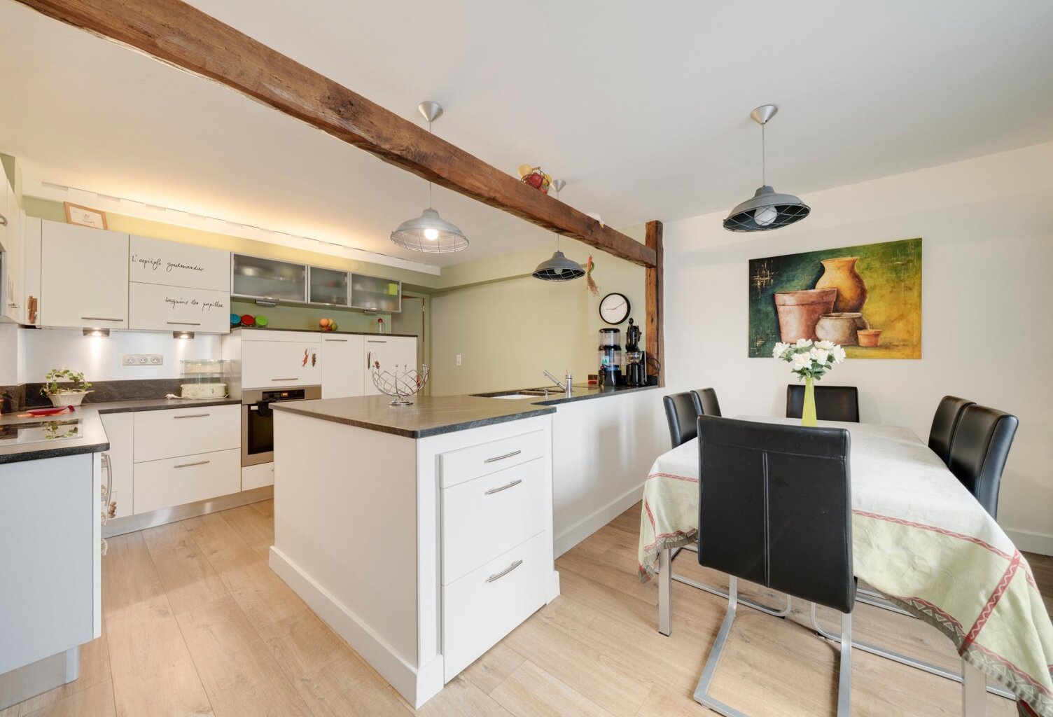 Confortable maison 8 pièces de 1717, DPE A et B — photo 1