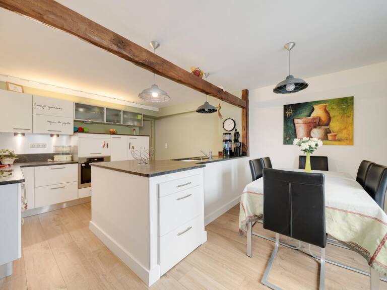 Confortable maison 8 pièces de 1717, DPE A et B — photo 1