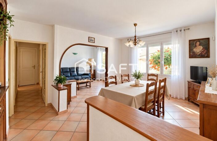Maison de plain pied de 75 m² sur 310 m² - 2 chambres + 1 bureau, terrasse couverte, jardin arboré, dépendances. — photo 2