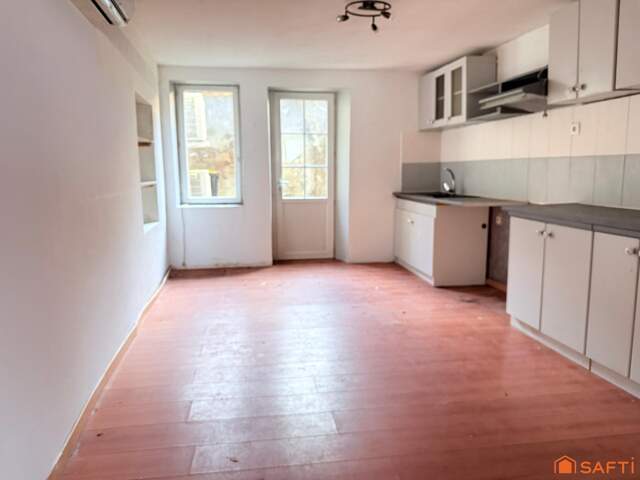 Maison de ville, belle opportunité, dépêchez vous! — photo du bien
