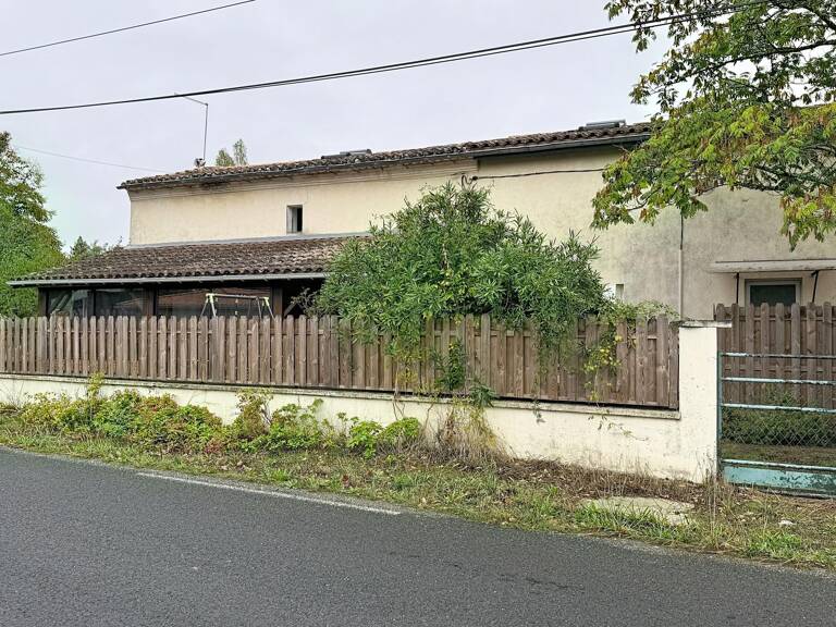 Maison de 100m², avec petit jardin et véranda. — photo 1