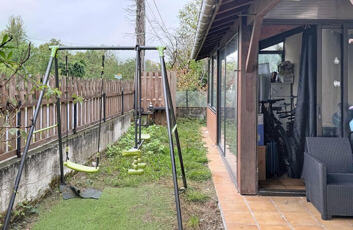 Maison de 100m², avec petit jardin et véranda. — photo 2