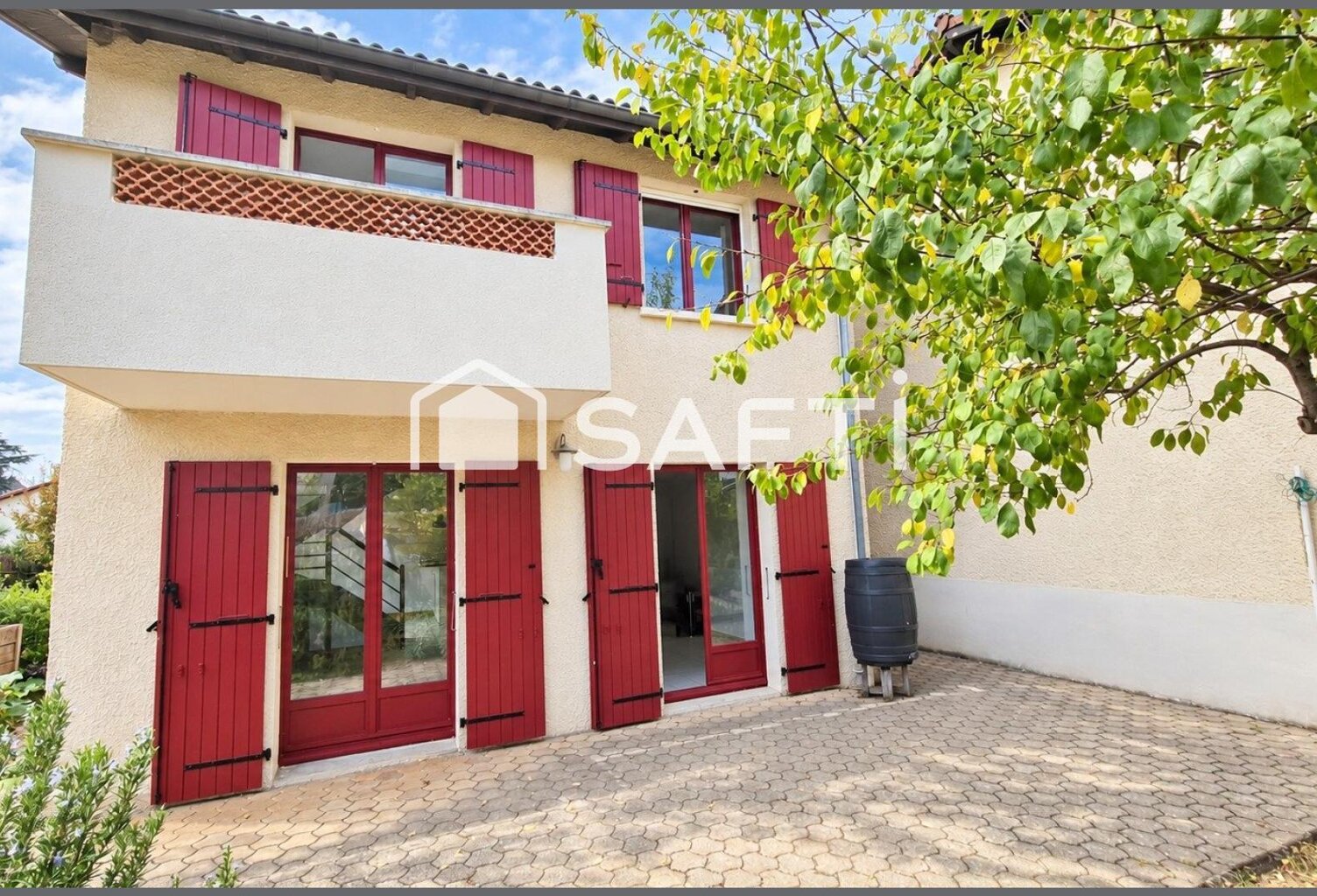 Maison en plein centre de ville , proximité école , collège — photo 1