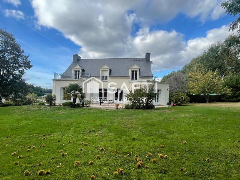 Languidic bourg Maison d'architecte, 202 m2,jardin — photo 1