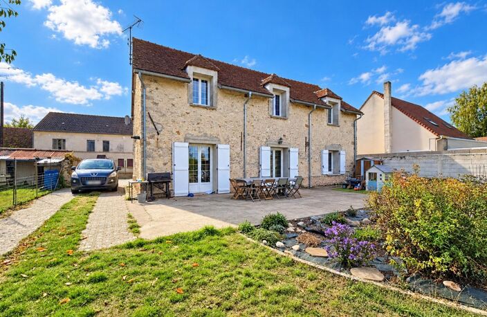 Maison 7 pièces de 164m² habitables Villiers St Georges — photo 2