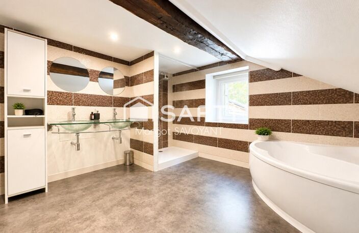 Maison de charme au coeur de Saint-Geniez-d'Olt — photo 4