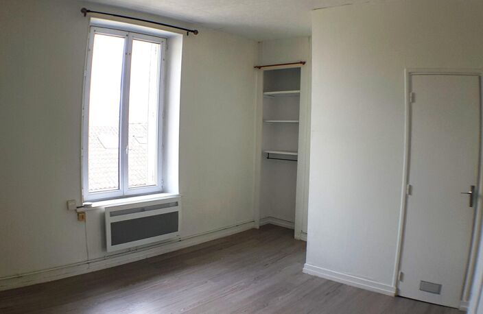 Idéal investisseurs, appartement vendu avec locataire en place — photo 4