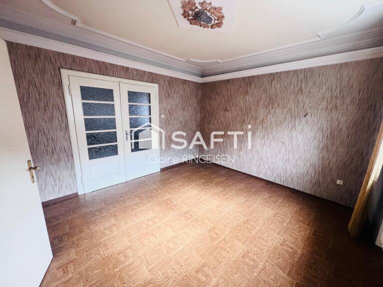 Maison - 268m² - Etzling — photo 1