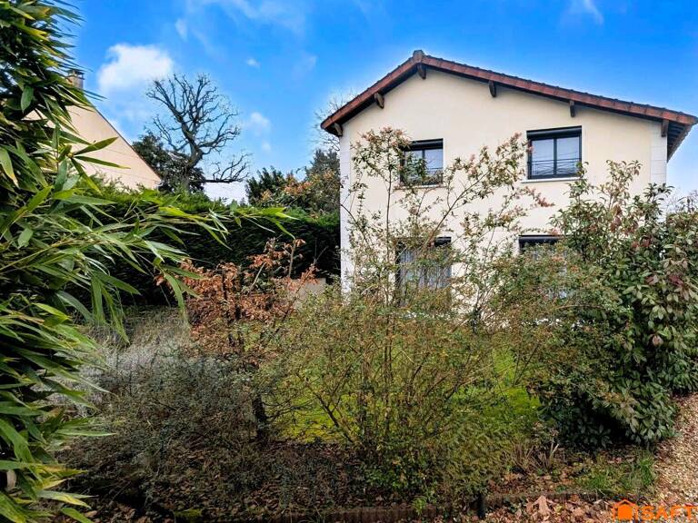 Maison contemporaine de 7 pièces — photo 1