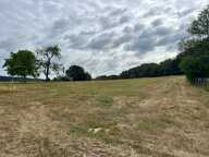 Terrain constructible au calme avec vue dégagée — photo 3