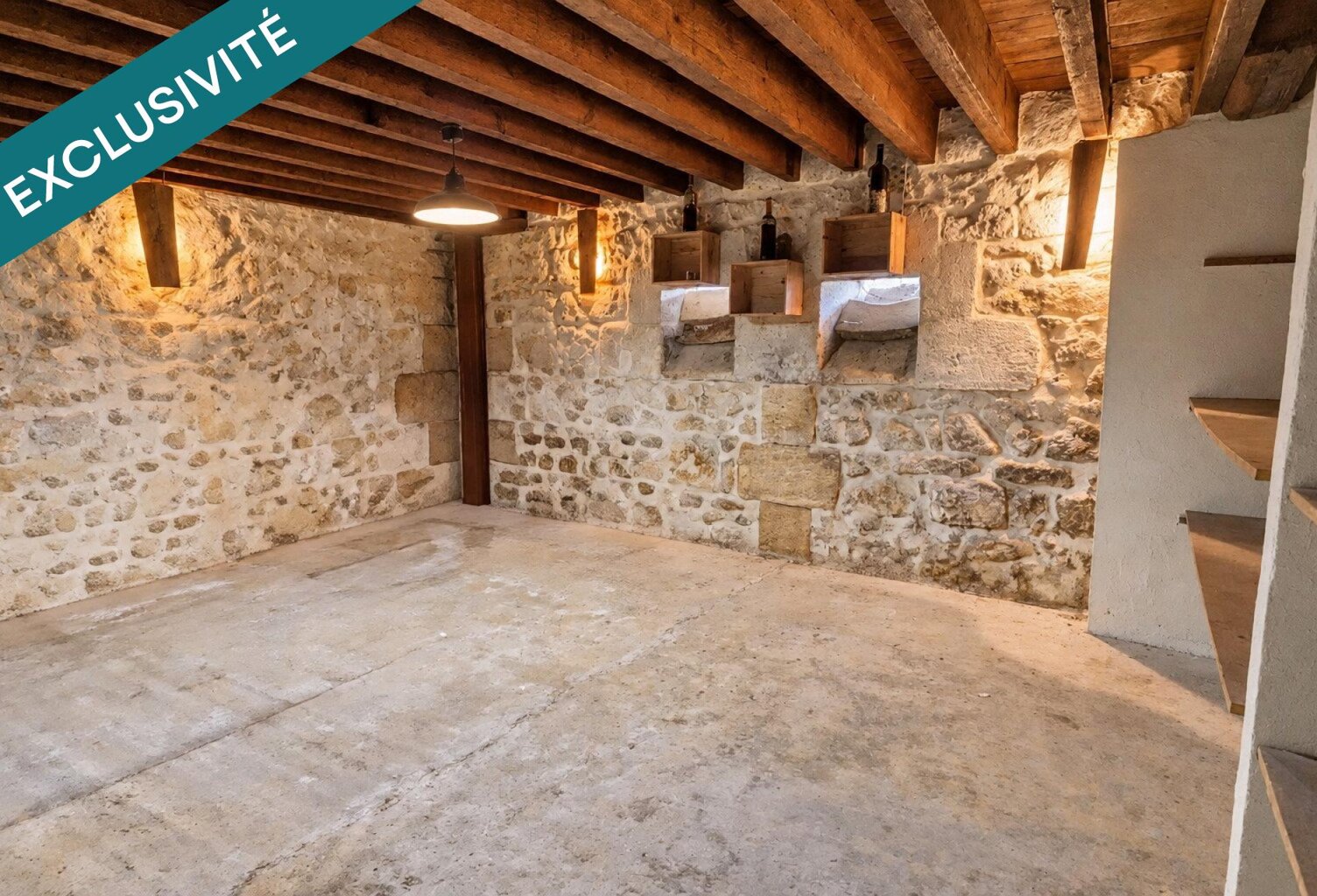 Maison en pierre  Vente interactive à 180 000 € — photo 1