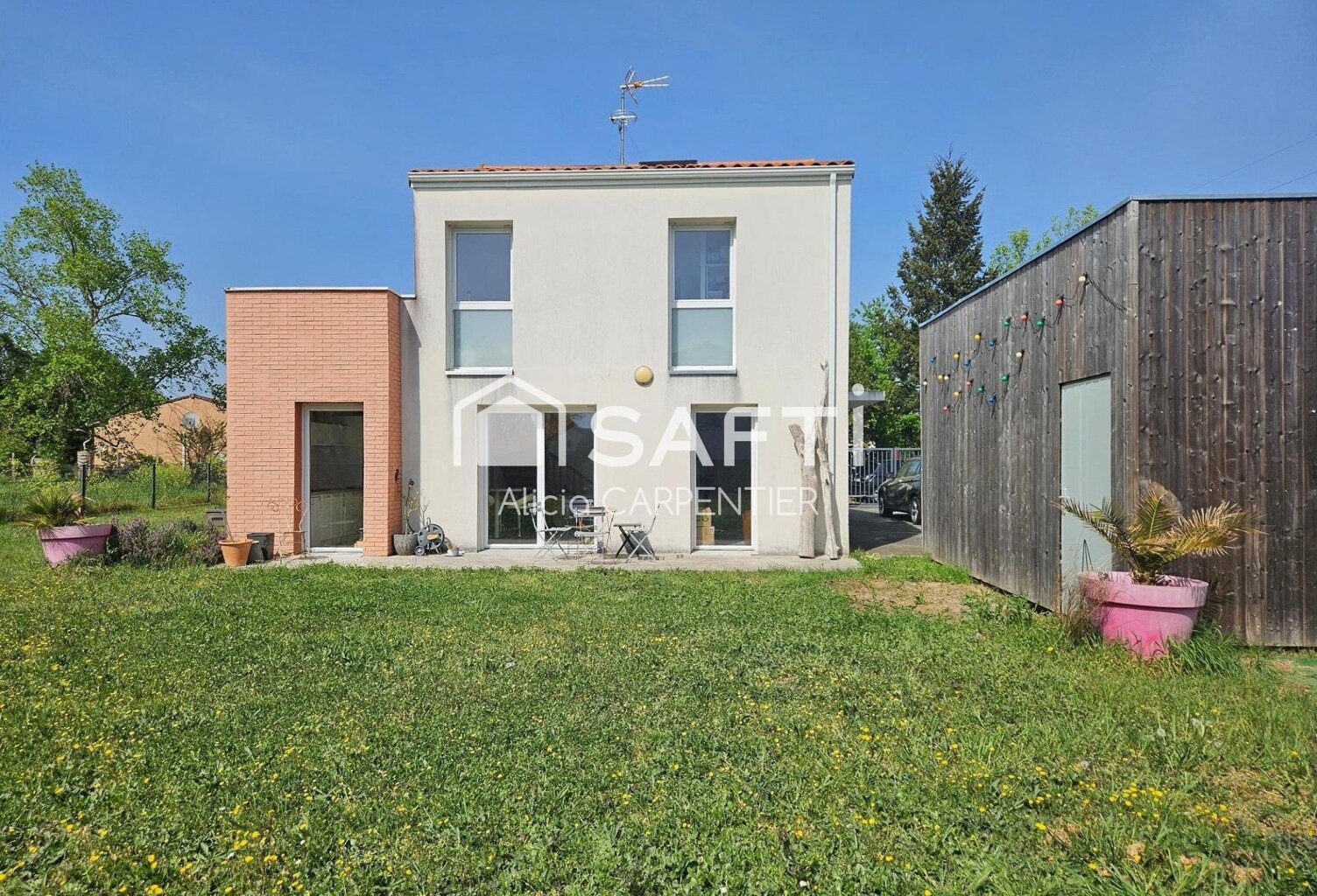 Maison récente avec 4 chambres et un garage — photo 1