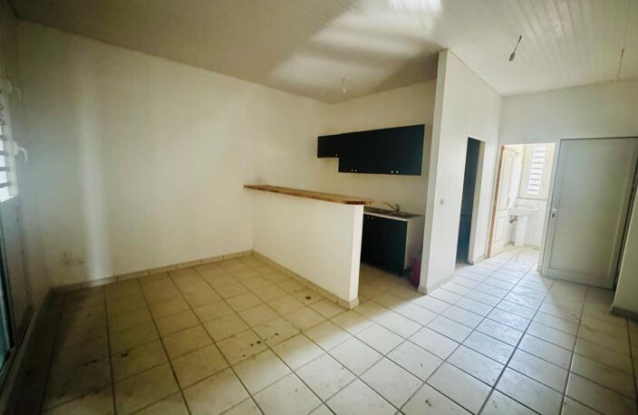 immeuble rendement locatif commerces et logement — photo 5