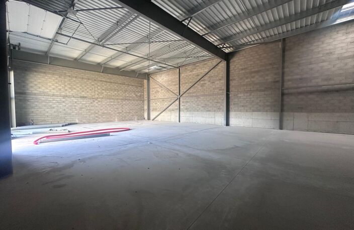 Cellule d'activité 298 m2 libre — photo 3